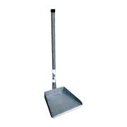 Recogedor de lamina, mango largo .