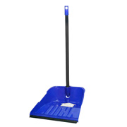 Recogedor de plastico, mango largo, colores surtidos
